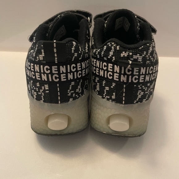 SDSPEED Size 2 Kids Roller Skate Shoes Single Wheel Sport Sneakers - Picture 5 of 10